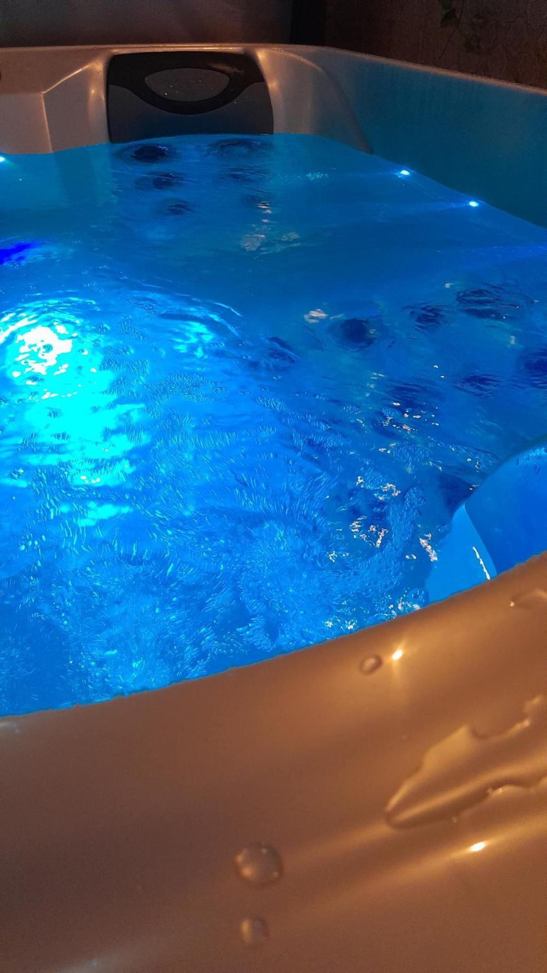 Lux, Chambre Spa Privatif Valenciennes Aulnoy-lez-Valenciennes Kültér fotó